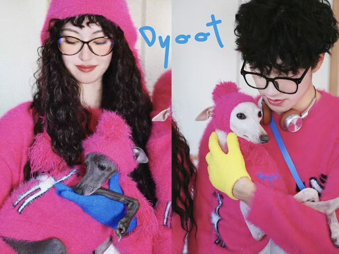 Matching Style Set-DYAATPET Rose Pink Apple Unisex Mink Fleece Sweater(Adult Version)